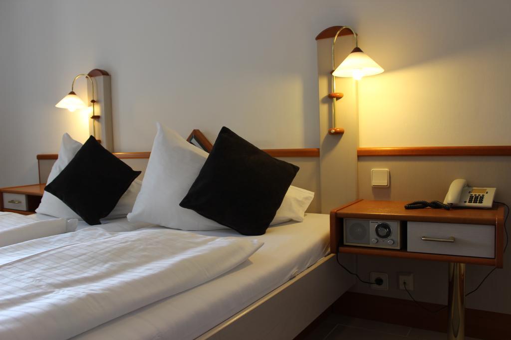 Seehotel Paulitsch Velden am Wörthersee Δωμάτιο φωτογραφία